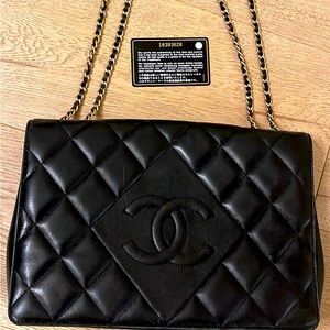 Chanel Diamond CC Flap Black